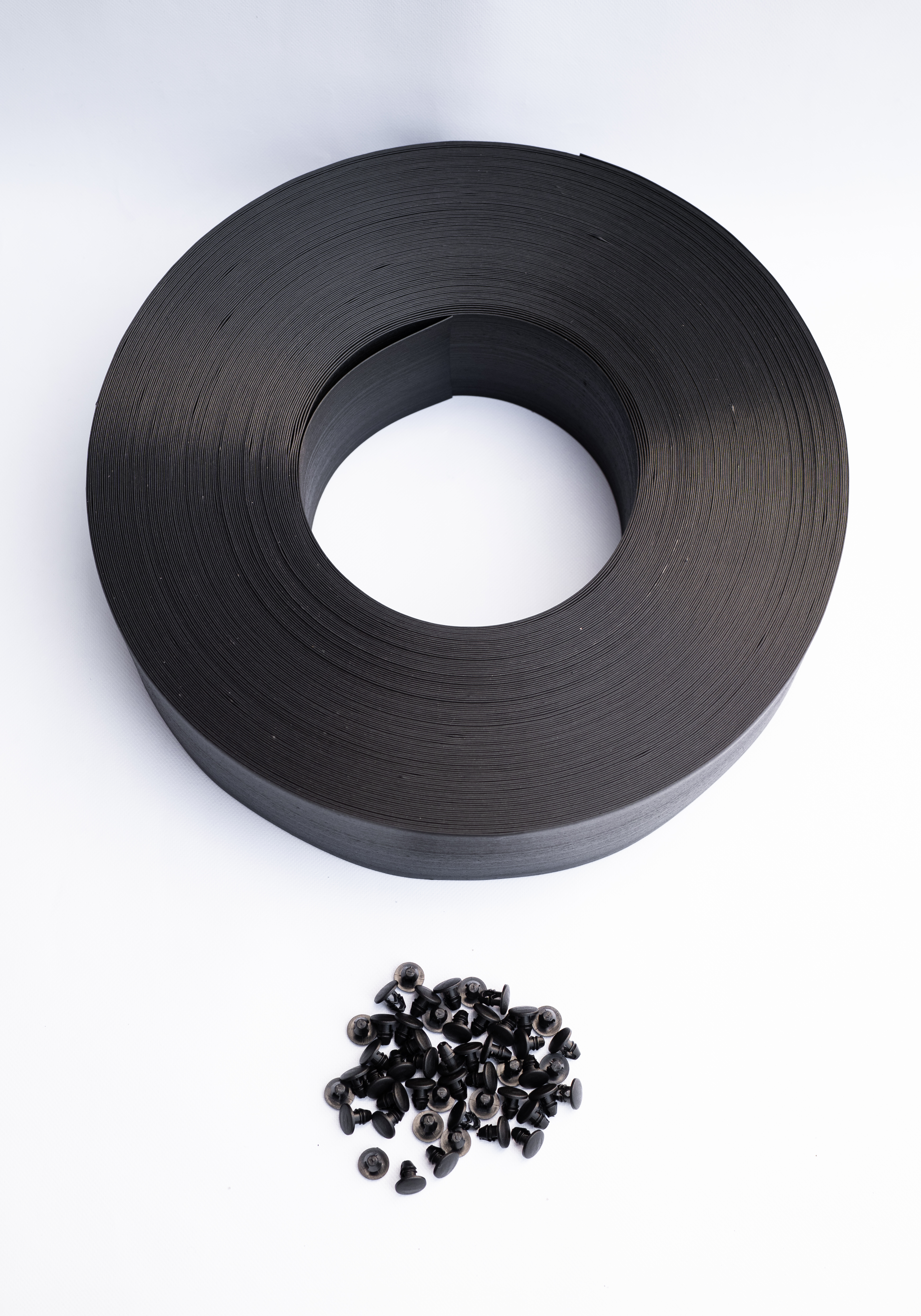 Combo cinta cubre cerco 5m² más broches, color negro